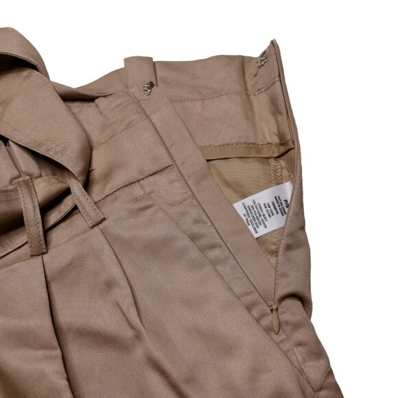 Dynamite Women's Tan Brown Shorts with Chunky Belt, size Small - Picture 5 of 10